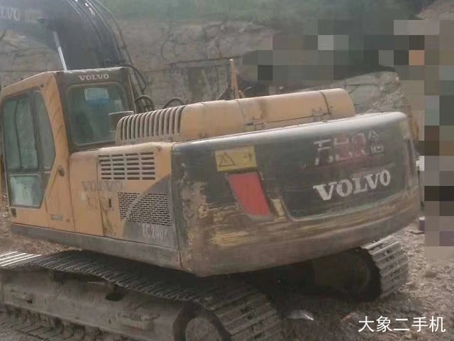 沃尔沃 EC210B 挖掘机